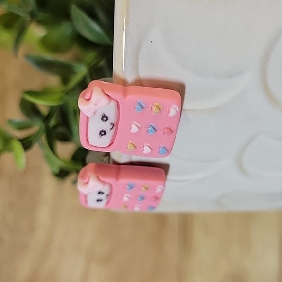 🔥LAST PAIR🔥 Kawaii Calculator Stud Earrings - Picture 5 of 6